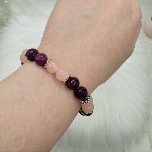 Garnet & Rose Quartz 8mm Beaded Bracelet - Picture 2 of 6